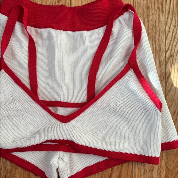 Stylish Red and White Women's Intimate Set - Picture 5 of 8
